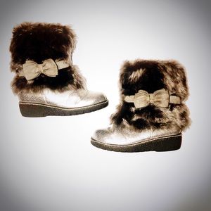 Cherokee Silver faux fur boots for girls